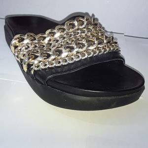 🔺Kendall + Kylie🔺Gold Tone Chain Link Slides